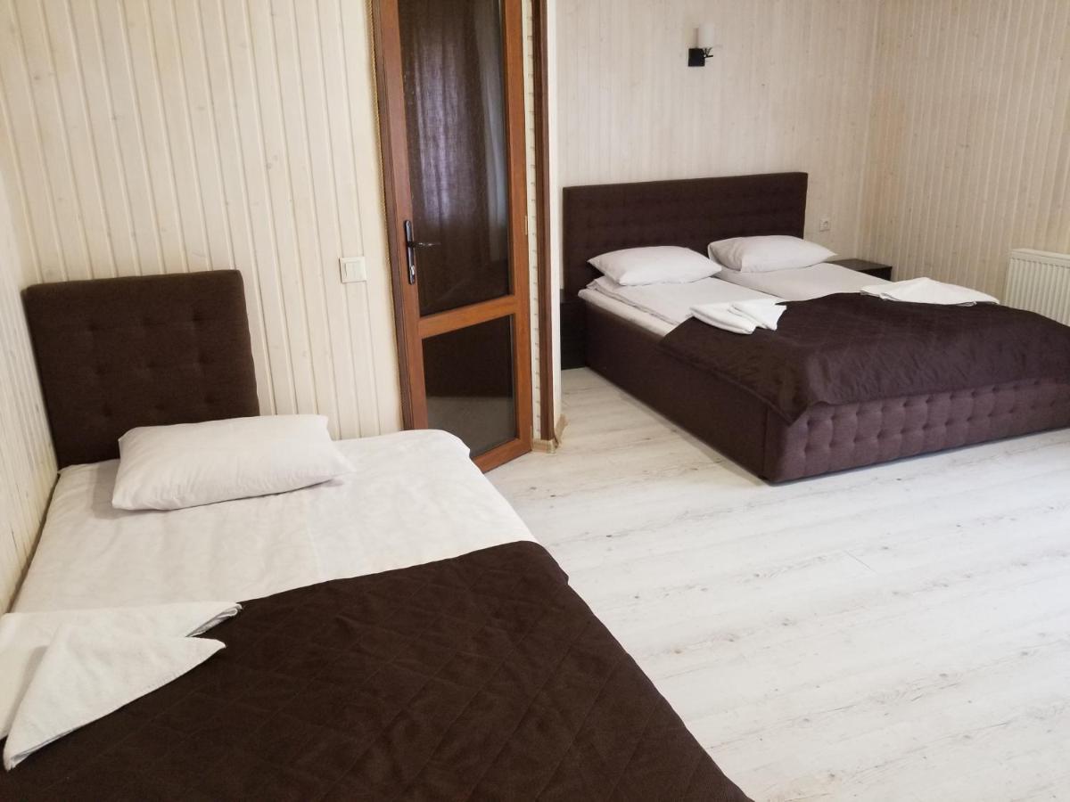 Guest House Mountain Bukovel Bagian luar foto