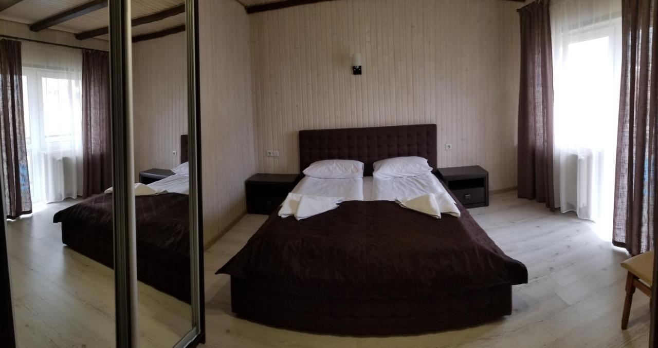 Guest House Mountain Bukovel Bagian luar foto